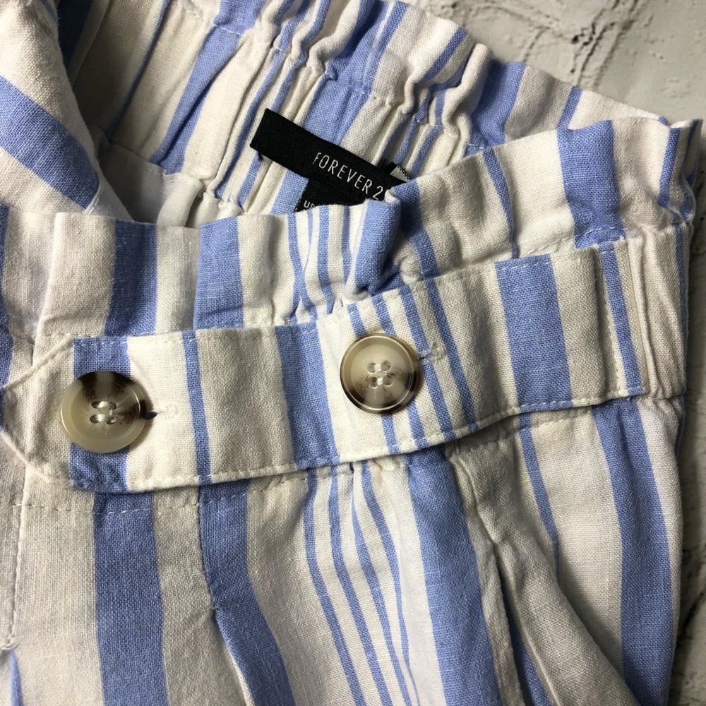 Forever 21 striped white and blue shorts size medium